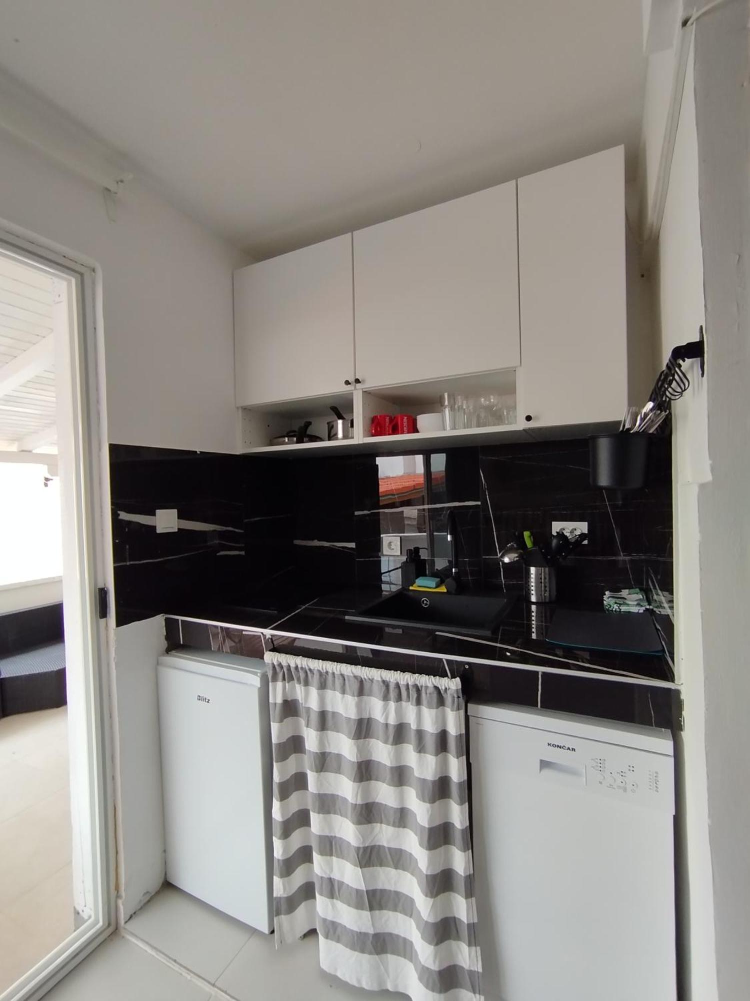 Apartman Iva Novalja Exteriör bild
