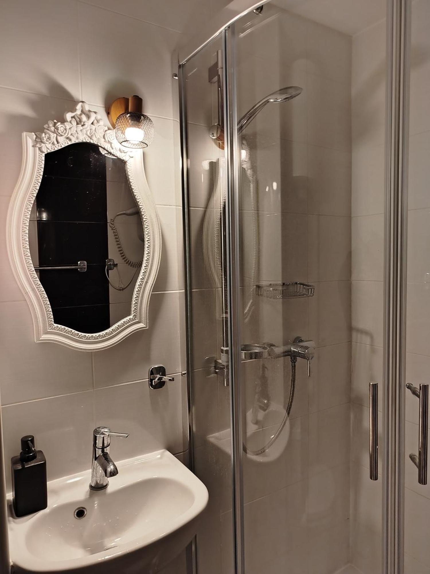 Apartman Iva Novalja Exteriör bild
