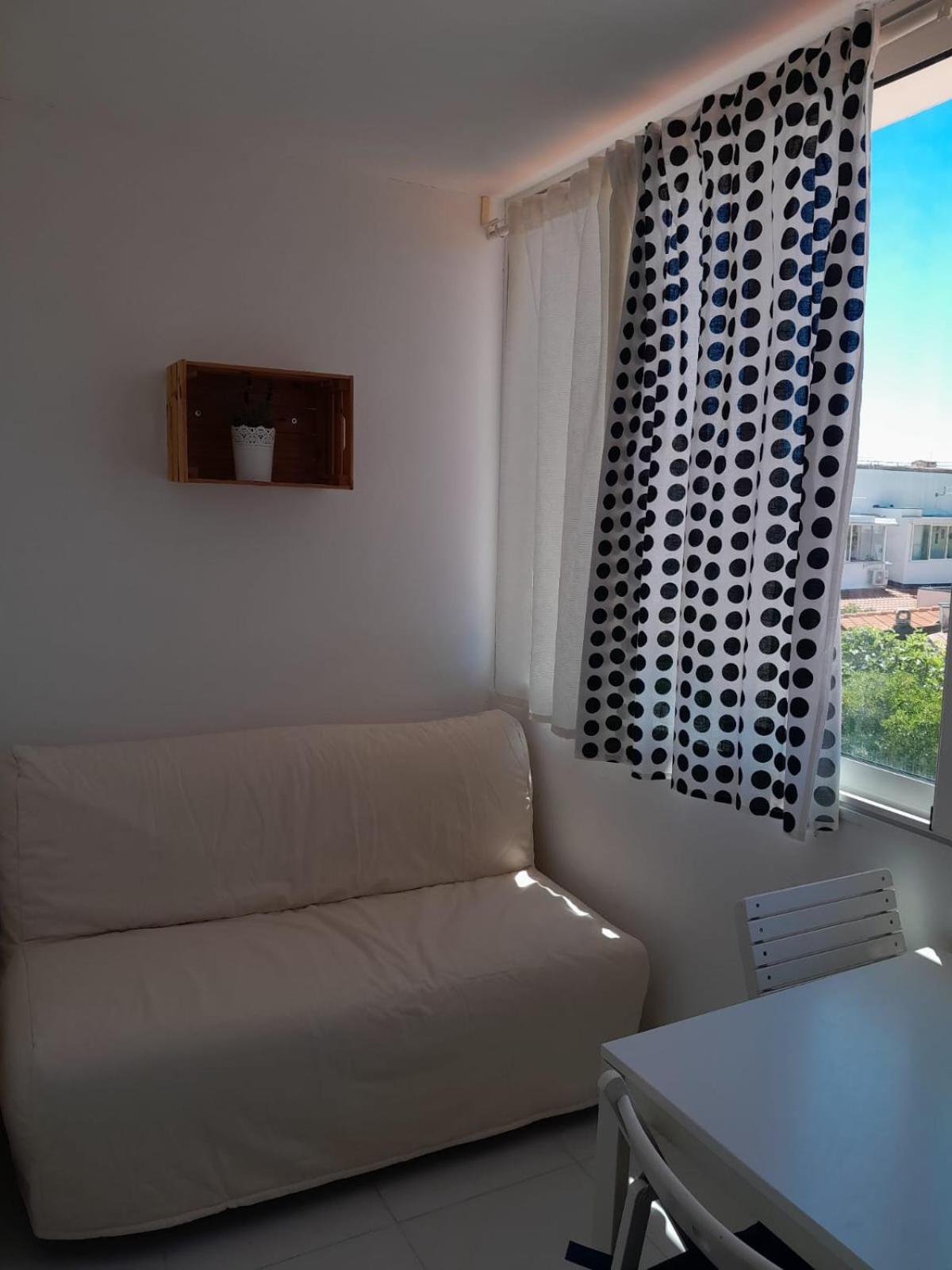 Apartman Iva Novalja Exteriör bild